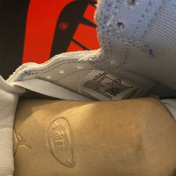 Jordan 1 High Hyper Royal - Picture 4 of 4